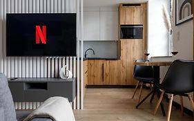 Golden Apartments Wroclaw - Stylish Loft Apartment - Great Location &Jana Pawła33